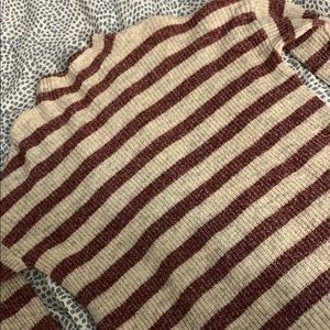 American Eagle size medium sweater.